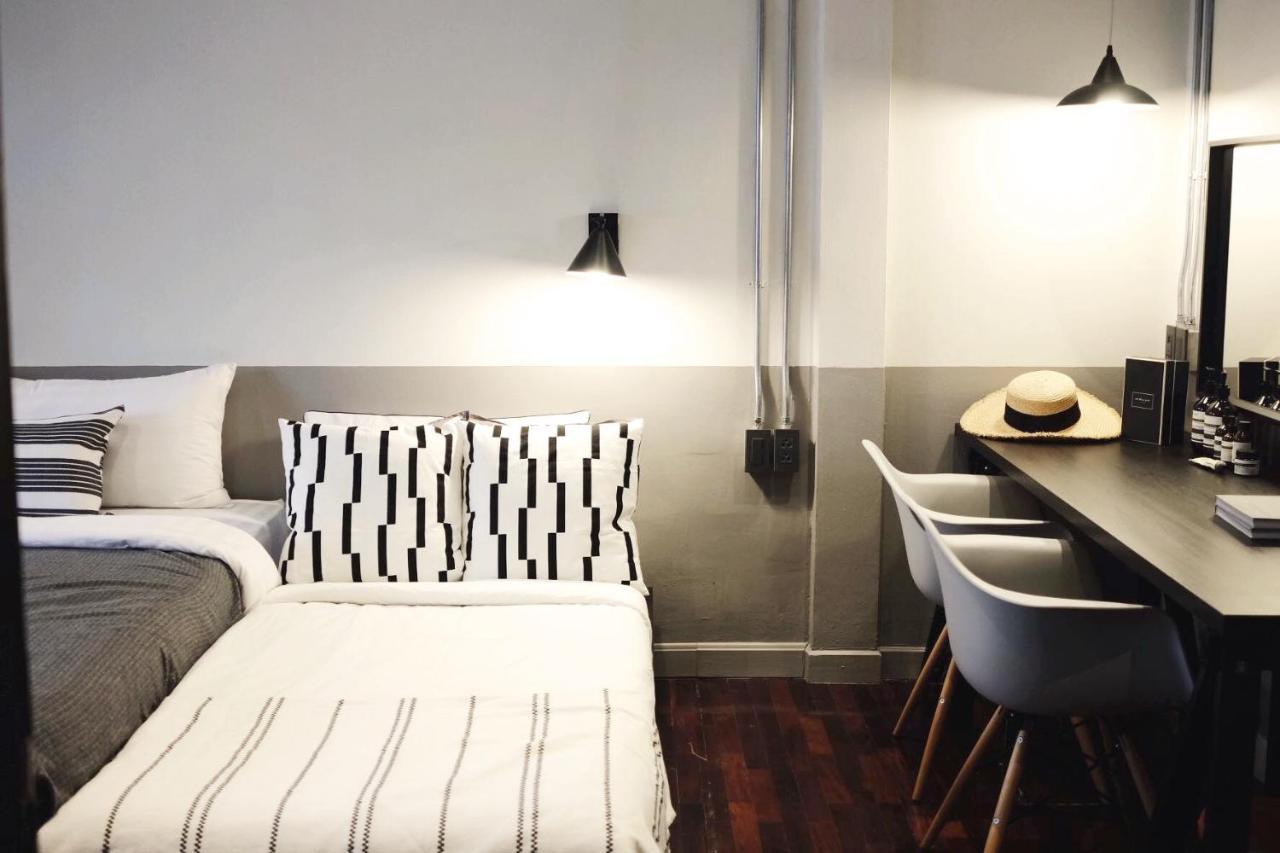 הוילה בנגקוק Aridom Designer Loft House מראה חיצוני תמונה